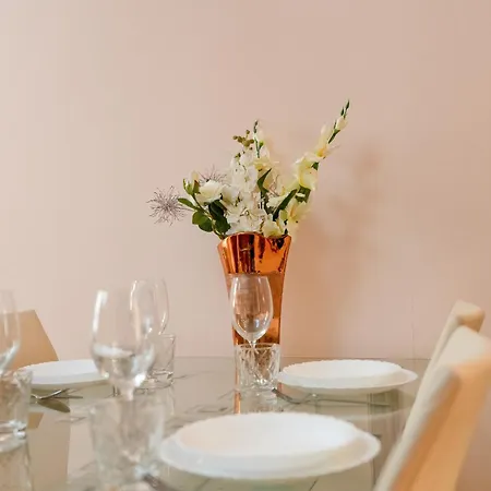 Swiety Marcin Elegant By Renters Poznan